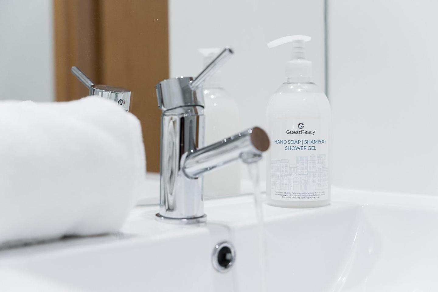 Apartament Guestready - Sleek Monochromatic In Bonfim Porto Zewnętrze zdjęcie